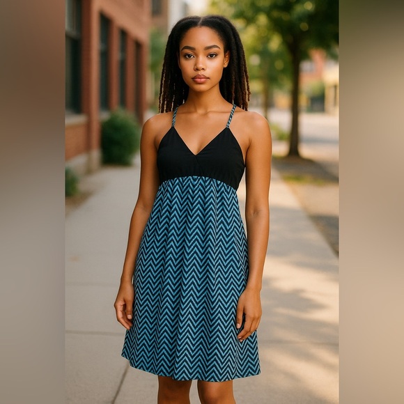 Volcom Blue Striped Halter Dress Medium - Picture 1 of 15